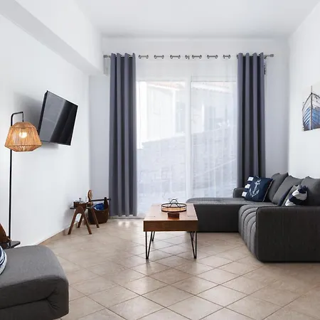 Andros With Free Parking * Steniaí