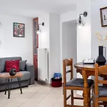Andros With Free Parking 아파트 Steniaí