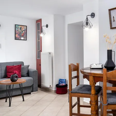 Andros With Free Parking 아파트 Steniaí