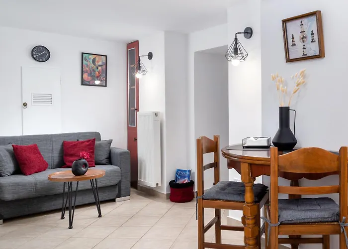 Andros With Free Parking アパート Steniaí